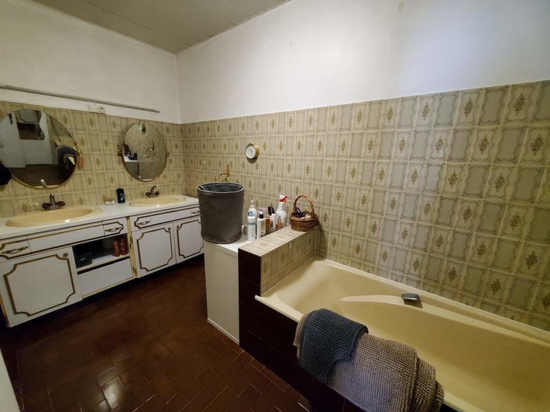 Appartement - 100 m² - 4 pièces