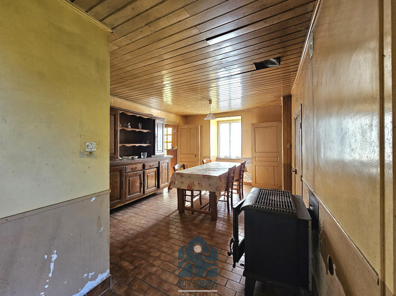 Maison - 100 m² - 6 pièces