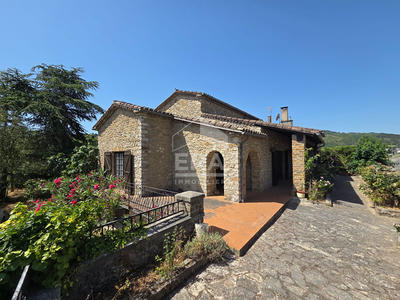 Maison - 175 m² - 7 pièces