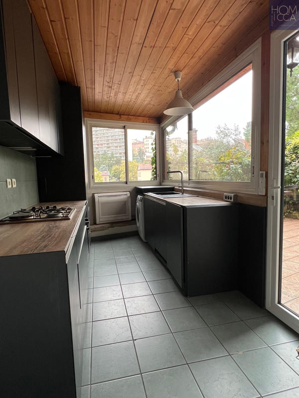 Appartement - 100 m² - 3 pièces