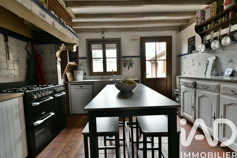 Maison - 222 m² - 6 pièces