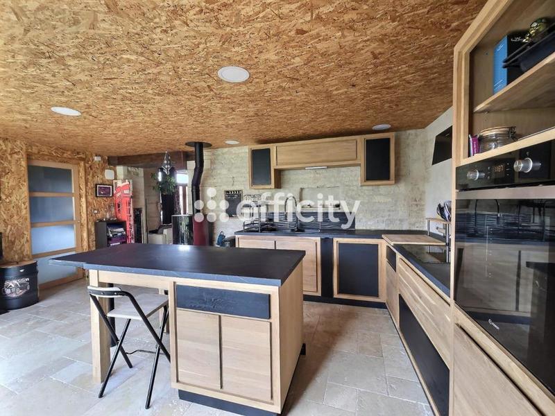 Maison - 81 m² - 3 pièces