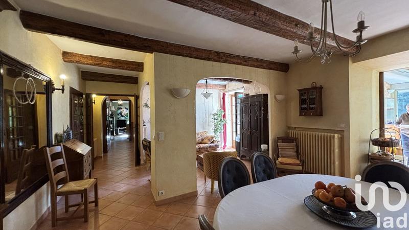 Maison - 277 m² - 8 pièces