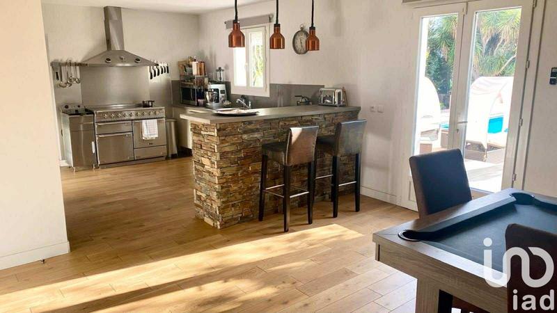 Maison - 179 m² - 6 pièces