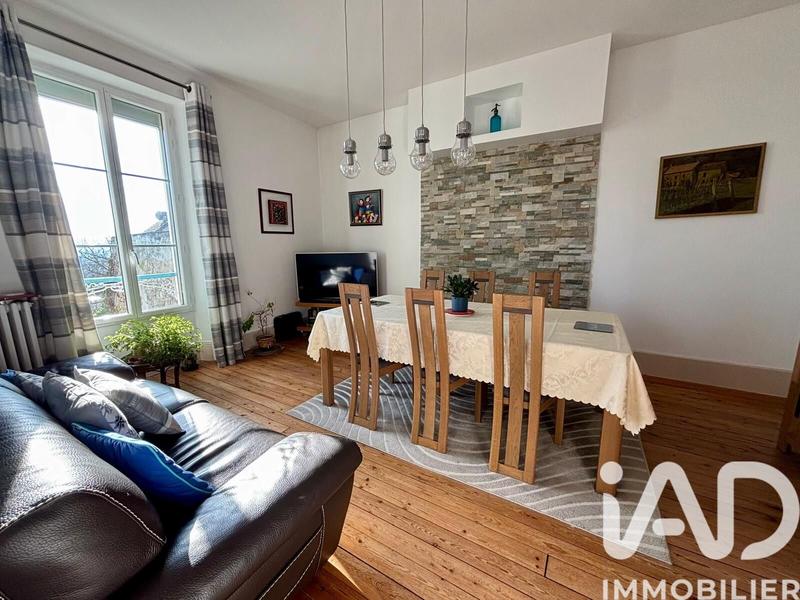 Maison - 169 m² - 8 pièces