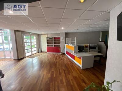 Local commercial - 345 m² - 12 pièces
