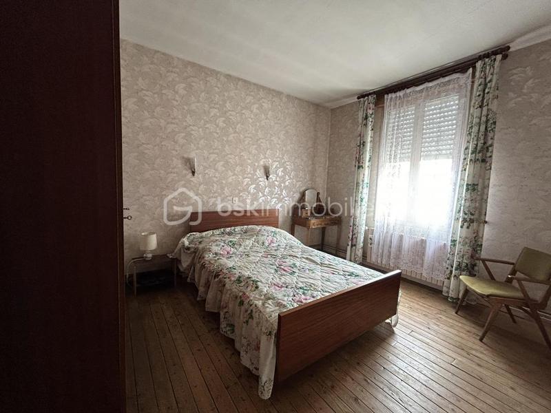 Maison - 272 m² - 10 pièces