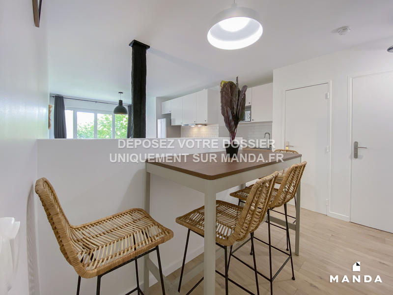 Chambre - 9 m² - 5 pièces