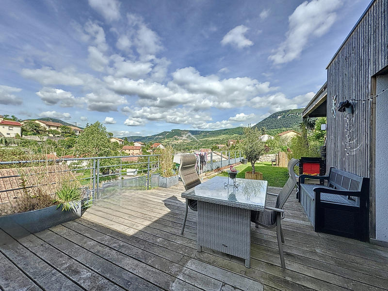 Maison - 87 m² - 3 pièces