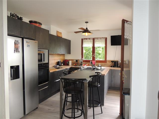 Maison - 130 m² - 8 pièces