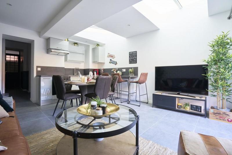 Maison - 88 m² - 6 pièces