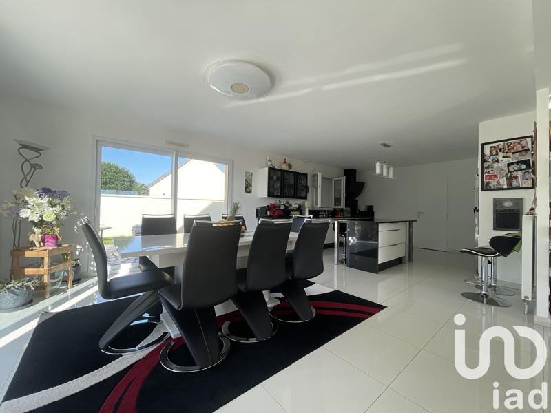 Maison - 222 m² - 7 pièces