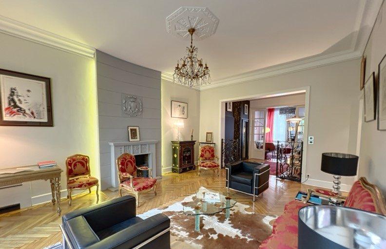 Appartement - 181 m² - 5 pièces