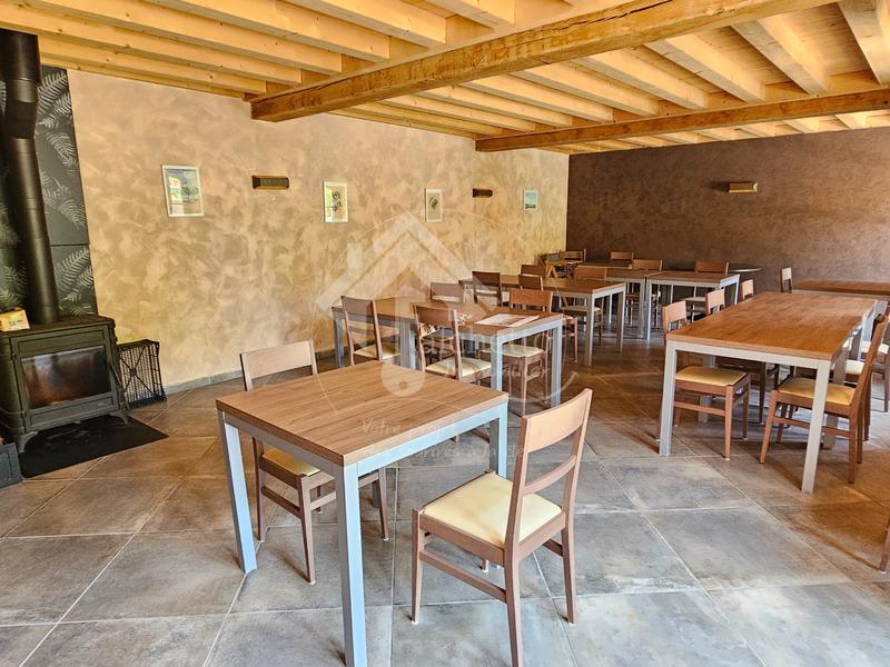 Propriété - 580 m² - 18 pièces