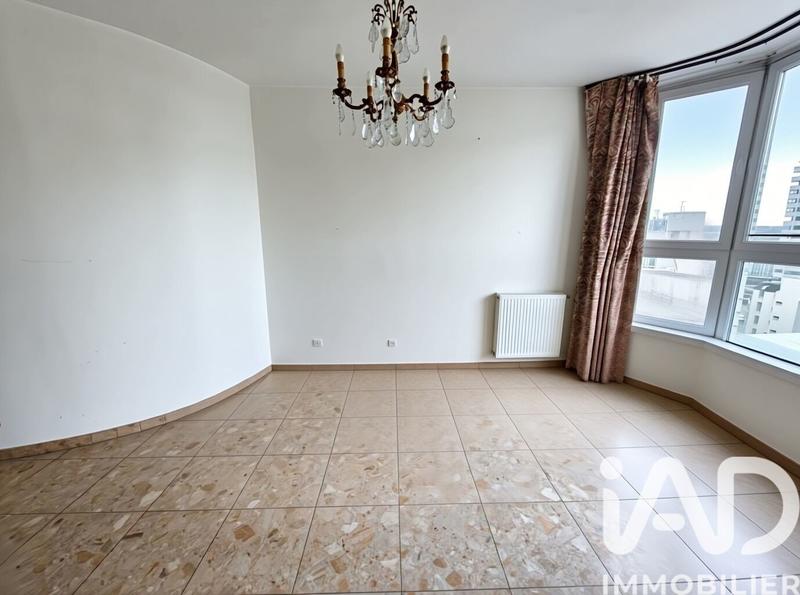 Appartement - 90 m² - 4 pièces