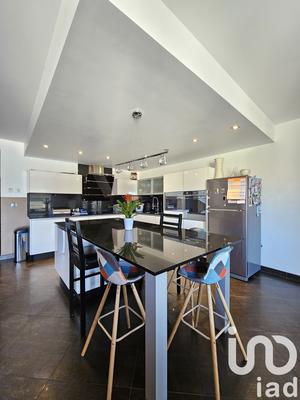 Maison - 164 m² - 4 pièces