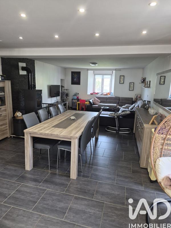 Maison - 211 m² - 6 pièces