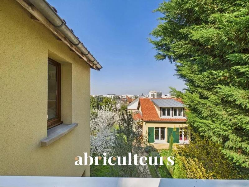 Maison - 132 m² - 6 pièces