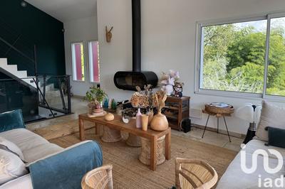 Maison - 238 m² - 6 pièces