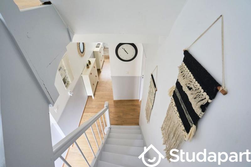 Chambre - 10 m² - 1 pièce