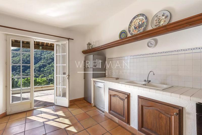 Villa - 208 m² - 6 pièces