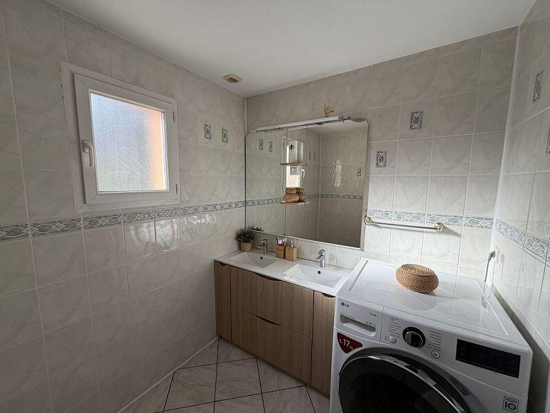 Maison traditionnelle - 140 m² - 6 pièces