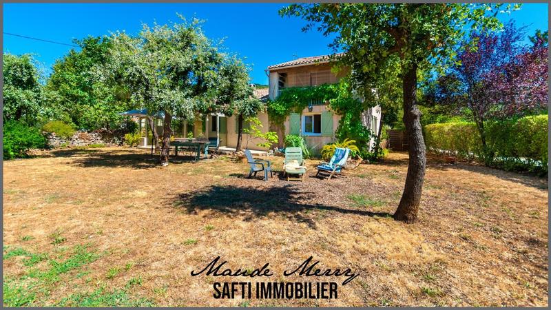 Maison - 138 m² - 6 pièces