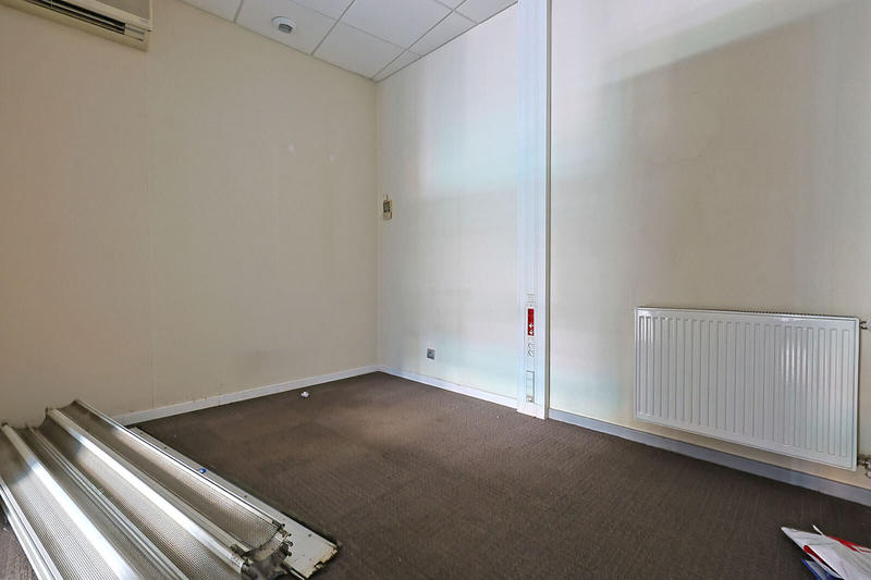 Immeuble - 140 m² - 8 pièces