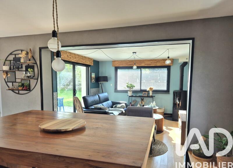 Maison - 138 m² - 5 pièces