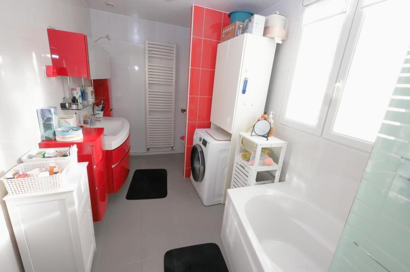 Maison - 143 m² - 7 pièces