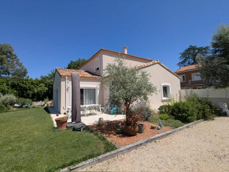 Villa - 200 m² - 7 pièces