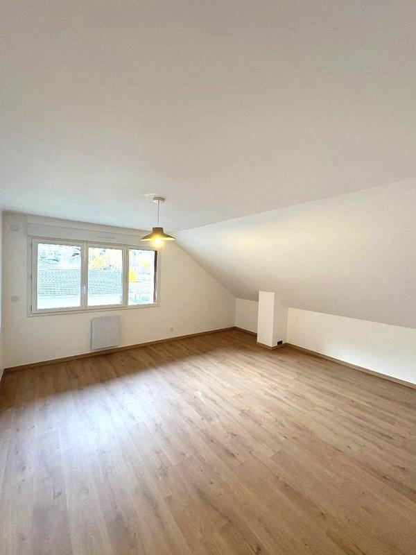 Appartement - 140 m² - 4 pièces