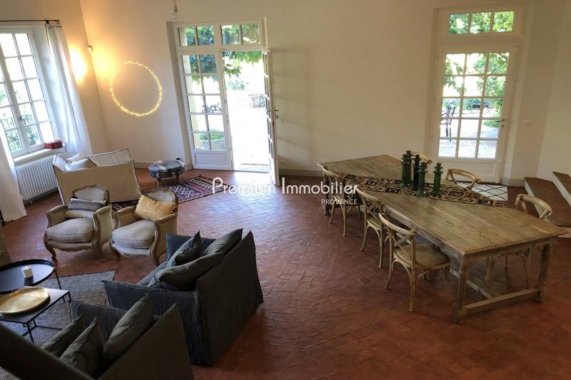 Villa - 235 m² - 7 pièces