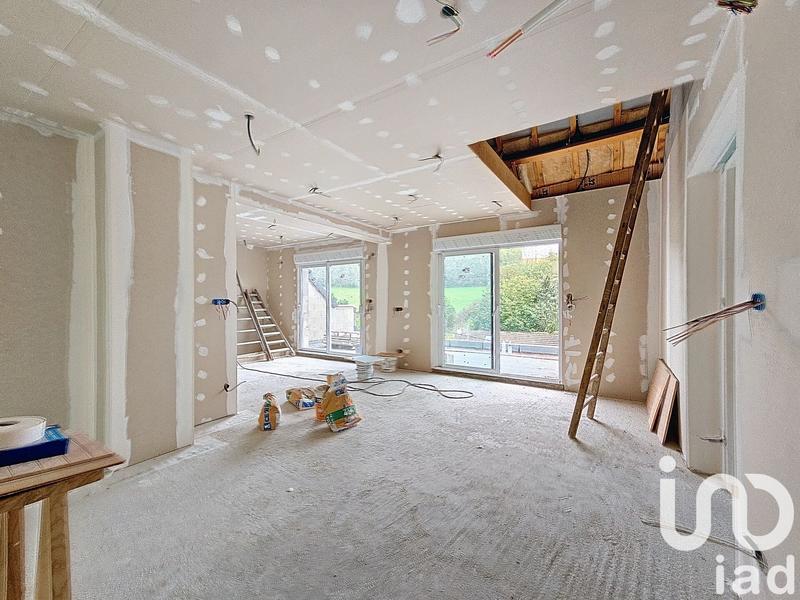 Maison - 237 m² - 7 pièces