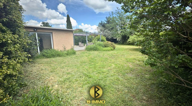 Maison - 221 m² - 8 pièces