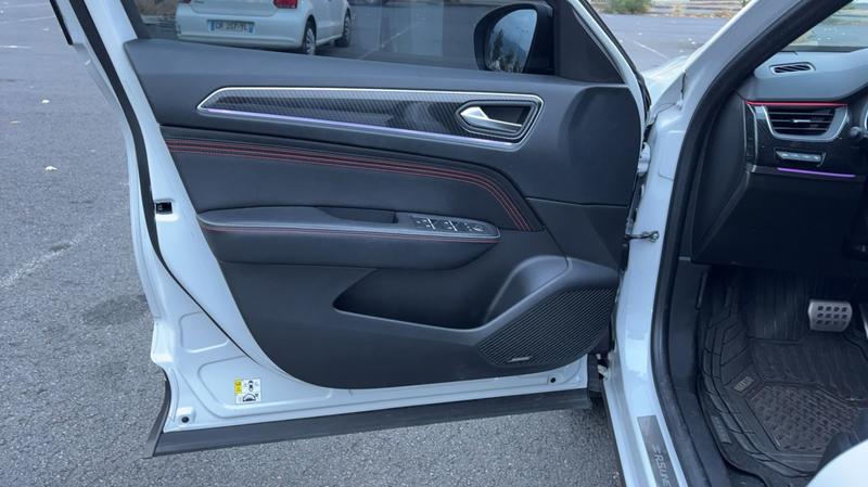 Renault Arkana 2 1.6 i E-Tech 145 Hybrid Rs Line