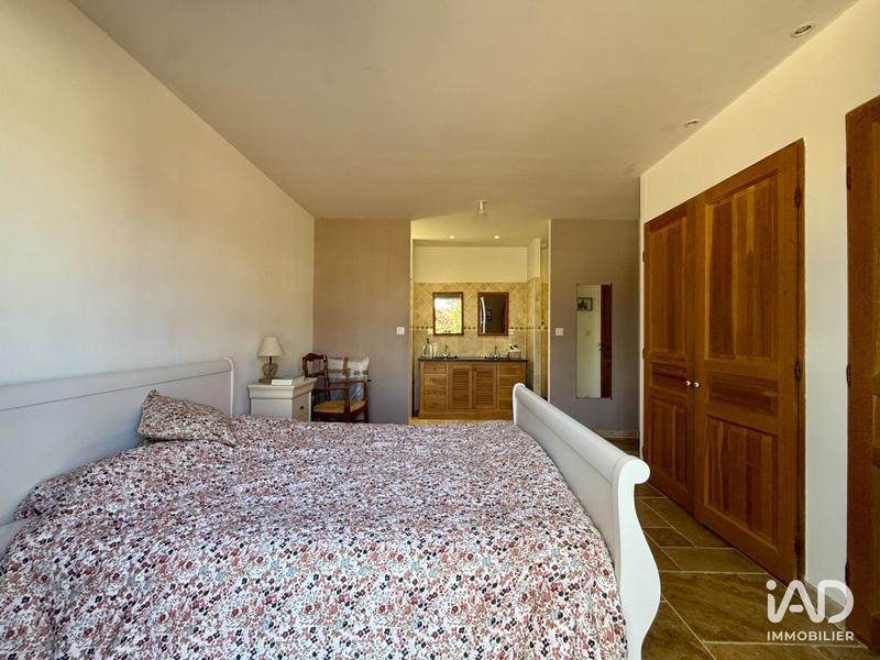 Maison - 170 m² - 5 pièces