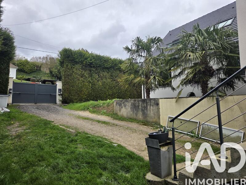 Maison - 210 m² - 7 pièces