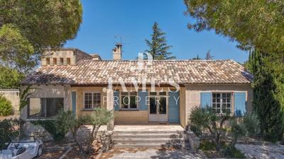 Maison - 160 m² - 5 pièces