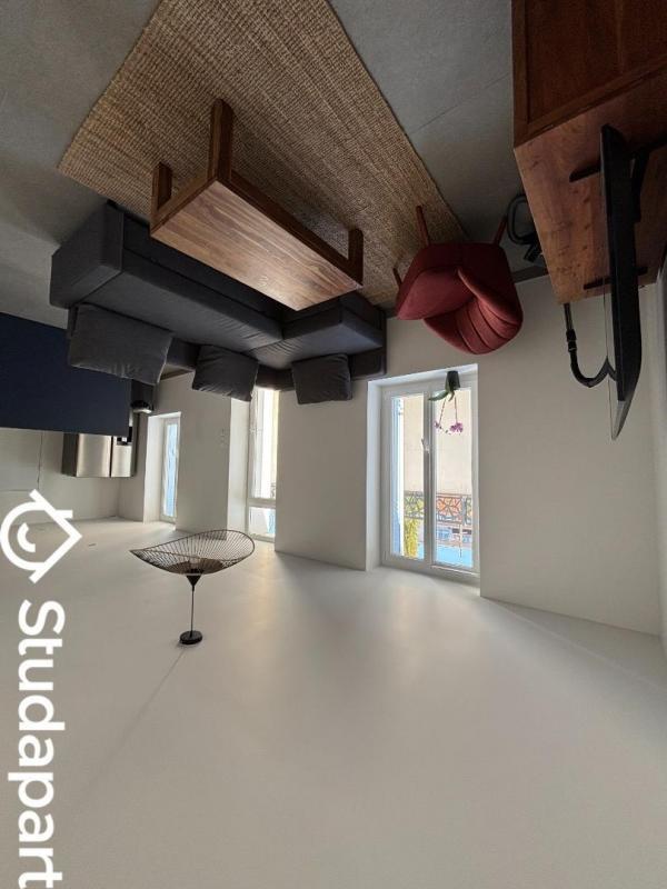 Chambre - 13 m² - 1 pièce