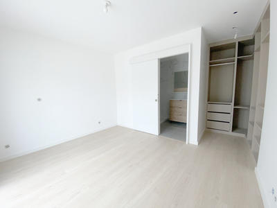 Maison - 104 m² - 4 pièces