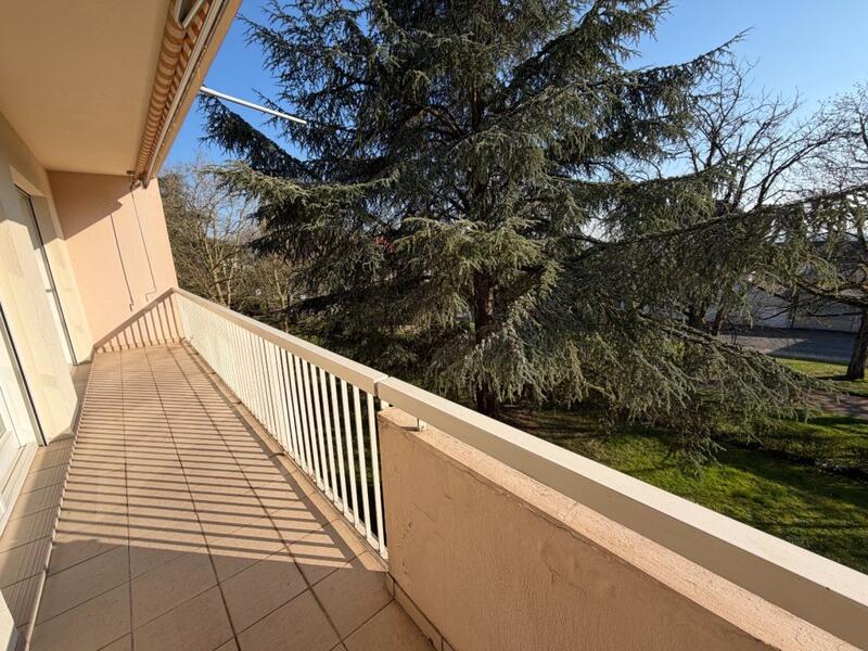 Appartement - 110 m² - 5 pièces