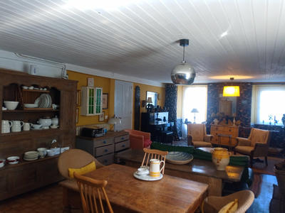 Maison - 168 m² - 8 pièces