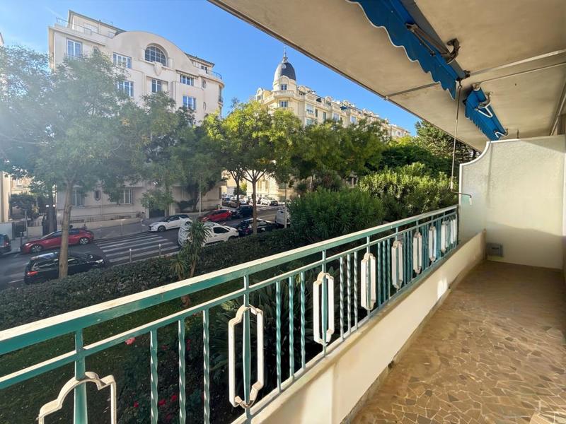 Appartement - 85 m² - 3 pièces