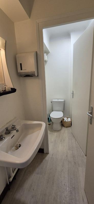 Bureau - 74 m² - 5 pièces