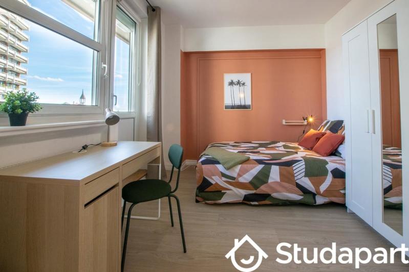 Chambre - 15 m² - 1 pièce