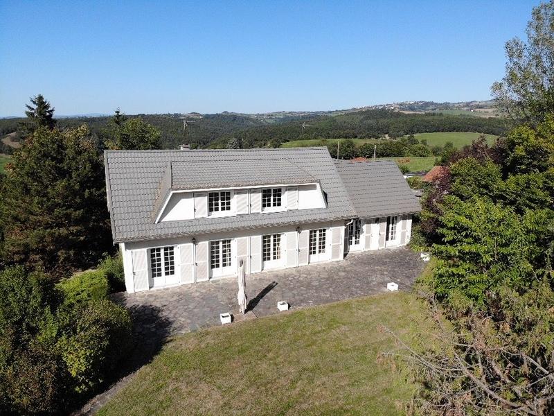 Villa - 205 m² - 8 pièces