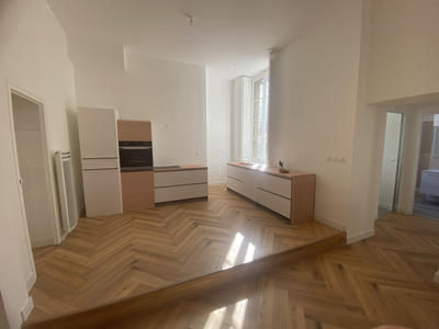 Appartement - 75 m² - 3 pièces