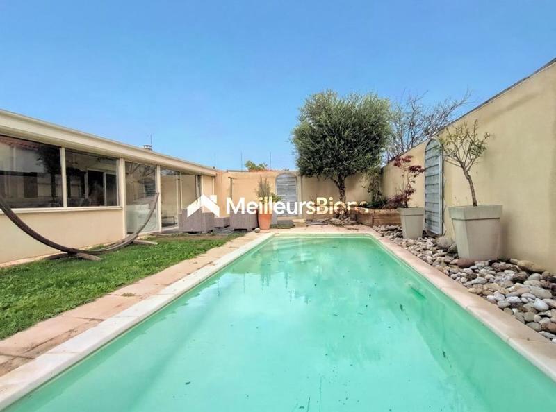 Maison - 166 m² - 7 pièces