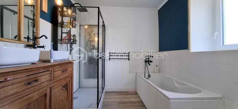 Maison - 136 m² - 5 pièces